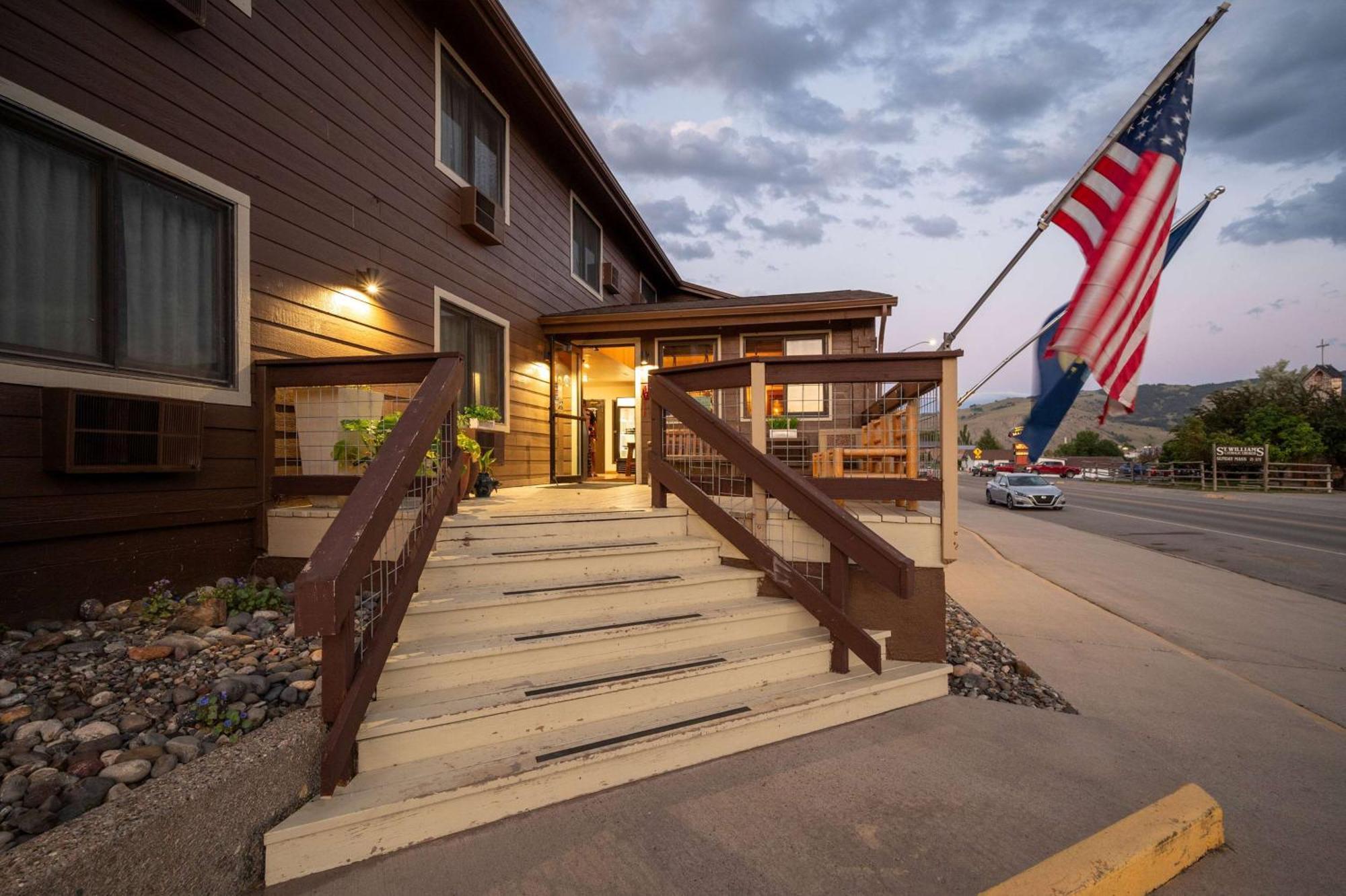 Super 8 By Wyndham Gardiner/Yellowstone Park Area Zewnętrze zdjęcie