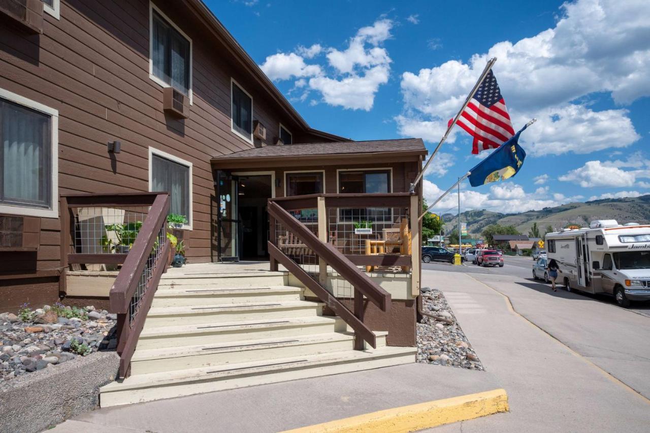 Super 8 By Wyndham Gardiner/Yellowstone Park Area Zewnętrze zdjęcie