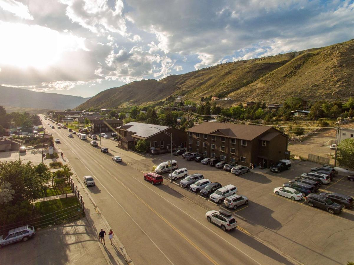 Super 8 By Wyndham Gardiner/Yellowstone Park Area Zewnętrze zdjęcie